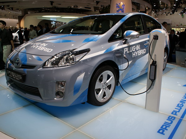 Doanh số xe plug-in hybrid toàn cầu dự kiến đạt 3 triệu chiếc ảnh 1