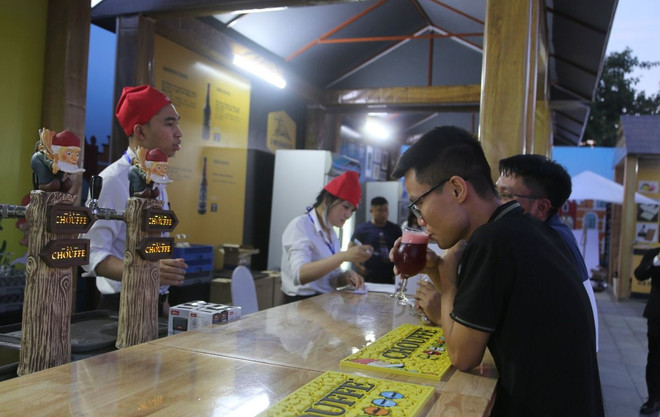 le hoi van hoa bi_hai phong 2.jpg