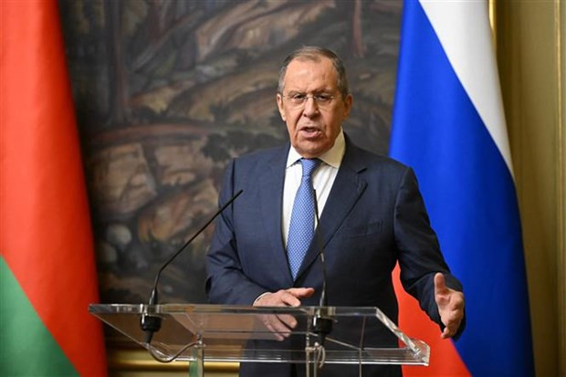 Ngoại trưởng Nga Sergey Lavrov phát biểu tại cuộc họp báo ở Moskva ngày 17/5/2023. (Ảnh: AFP/TTXVN) Nga xác nhận giải pháp chính trị-ngoại giao cho cuộc xung đột Ukraine ảnh 1