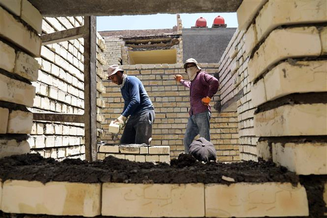 Người dân khắp thế giới chật vật ứng phó nắng nóng khắc nghiệt ảnh 2