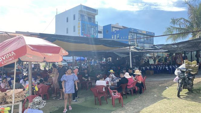 Kiểm tra hoạt động du lịch tại khu vực Eo Gió ở Quy Nhơn ảnh 2