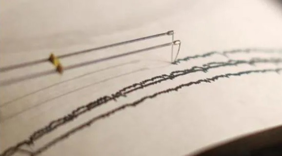 Động đất mạnh làm rung chuyển đảo và thị trấn ở Hy Lạp, Tajikistan ảnh 1