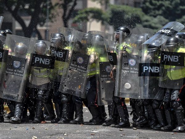 Venezuela bắt giữ hàng chục phần tử khủng bố trên cả nước ảnh 1