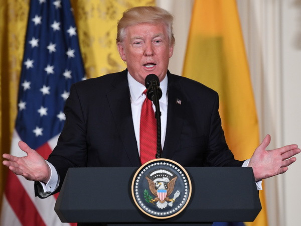 Tổng thống Mỹ chọn nhóm luật sư để giải quyết vụ điều tra về Nga ảnh 1