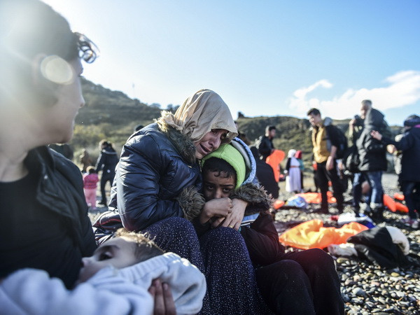 EU thúc đẩy lập lực lượng bảo vệ biên giới mới đối phó với người di cư ảnh 1