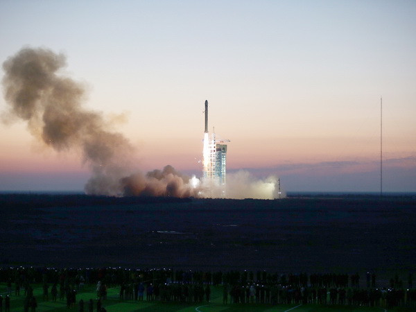 Trung Quốc phóng vệ tinh khám phá vật chất tối đầu tiên vào vũ trụ ảnh 1