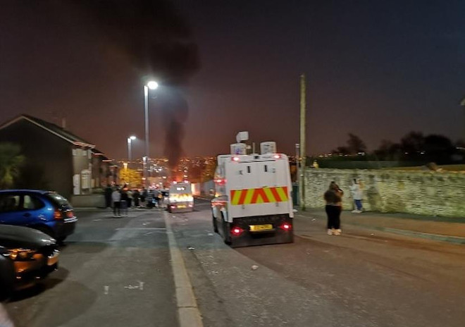 Cảnh sát Anh điều tra vụ bắn chết một phụ nữ theo hướng khủng bố ảnh 1