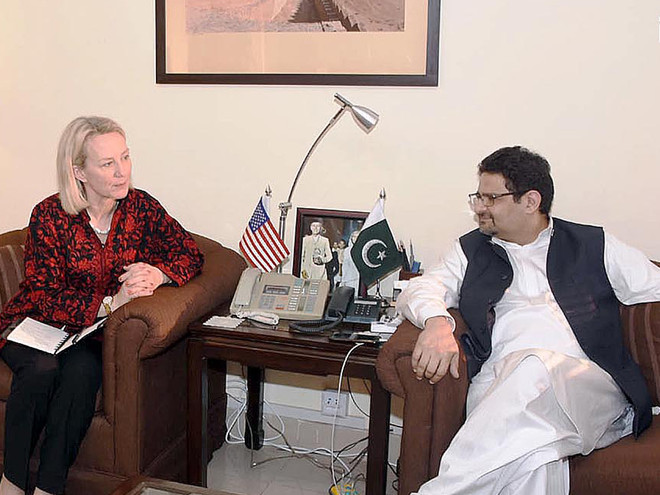 Mỹ cử quan chức tới "xoa dịu" Pakistan sau khi cắt viện trợ an ninh ảnh 1