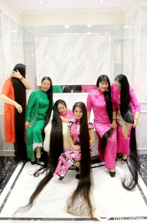 [Photo] "Công chúa tóc mây" tới Trung Quốc vận động phòng chống HIV ảnh 3