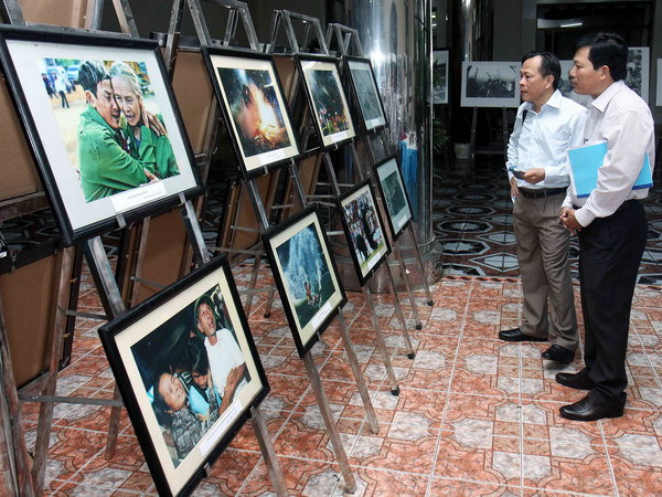 Đồng Tháp tổ chức Triển lãm ảnh báo chí nghệ thuật tiêu biểu ảnh 1