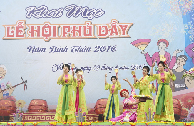 Nam Định khai mạc lễ hội Phủ Dầy gắn với tín ngưỡng thờ Mẫu ảnh 1