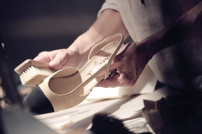 Đôi giày Chanel hai tông mở cuộc cách mạng cho đôi chân phái đẹp ảnh 8