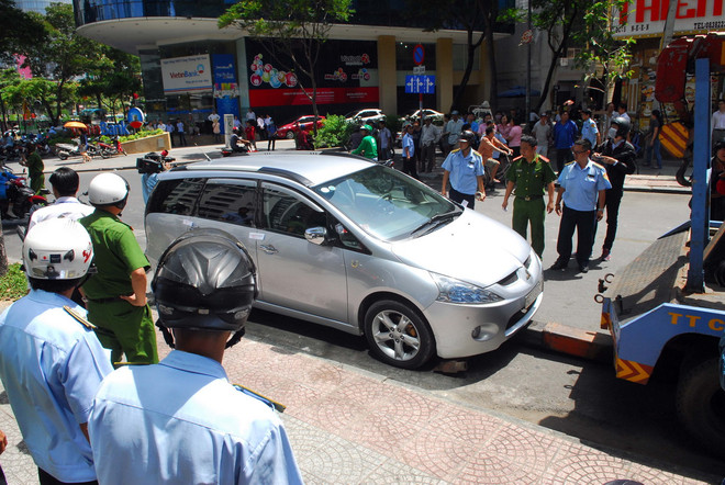 Chủ tịch TPHCM: Lập lại trật tự vỉa hè là thuận "ý Đảng, lòng dân" ảnh 1