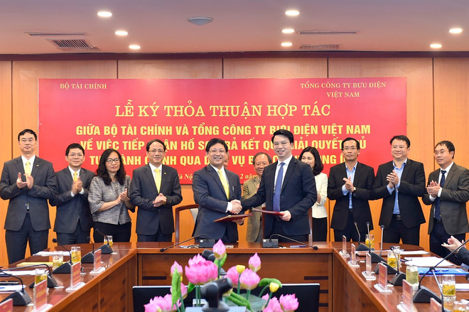 Sắp có dịch vụ nhận, trả thủ tục lĩnh vực tài chính qua bưu điện ảnh 1