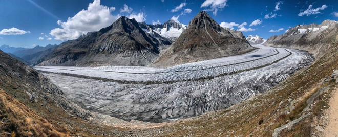 Bức ảnh toàn cảnh sông băng Aletsch phía trên Bettmeralp thuộc dãy Alps của Thụy Sĩ. (Nguồn: thestar.com.my) Ứng dụng theo dõi di tích khảo cổ sau khi băng tan trên dãy Alps ảnh 1