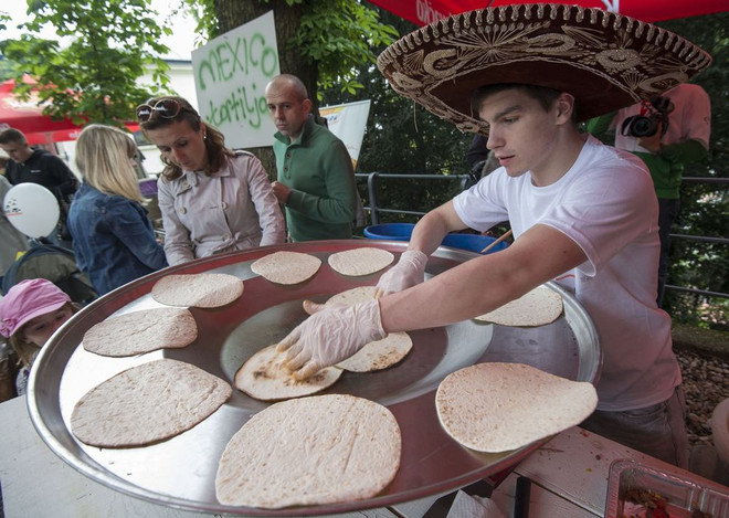 [Photo] Lễ hội Ẩm thực đường phố Thế giới tại Croatia ảnh 2