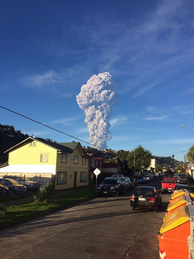 [Photo] Núi lửa Calbuco ở Chile phun trào lần đầu tiên sau 42 năm ảnh 4
