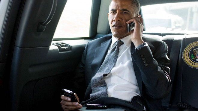 Ông Obama "được phép" chia tay chiếc BlackBerry gắn bó 7 năm qua ảnh 1
