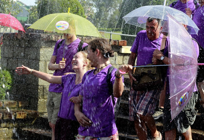 Những hình ảnh lãng mạn tại lễ hội mưa Đà Lạt ảnh 2