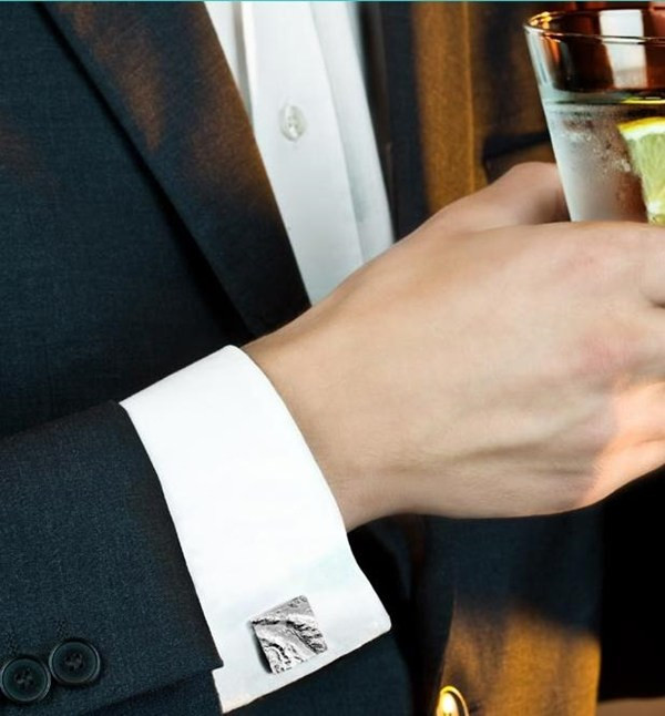 Trở thành chú rể hoàn hảo với 4 quy tắc diện suit trong ngày cưới ảnh 17