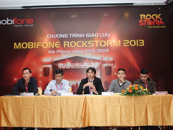 Nhiều ưu đãi mới với gói cước MobiFone RockStorm ảnh 1