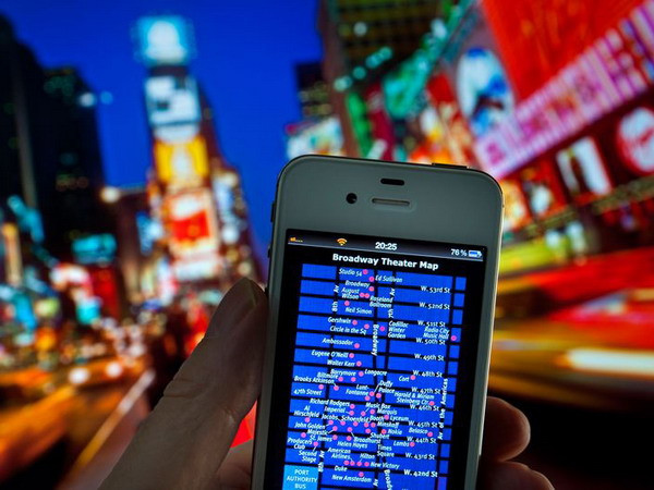 Khách du lịch đang ngày càng phụ thuộc vào smartphone ảnh 1