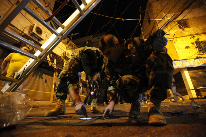 Hai vụ đánh bom liên tiếp tại Liban, hơn 200 người thương vong ảnh 1