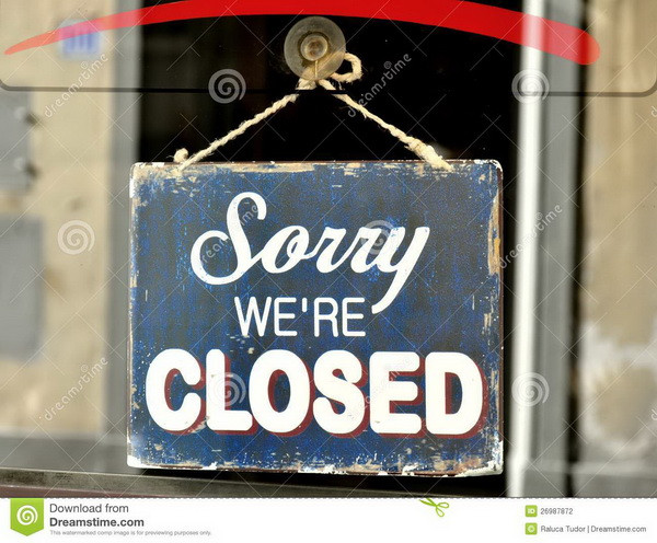 Italy: Các cửa hàng đóng cửa ngày một nhiều vì suy thoái kinh tế ảnh 1