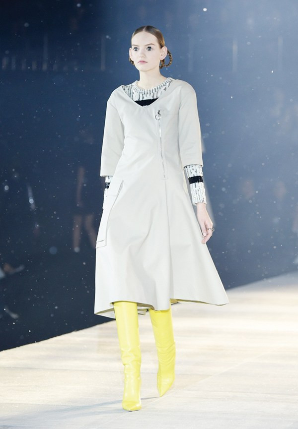 Mãn nhãn với bộ sưu tập Chớm Thu 2015 dí dỏm và độc đáo của Dior ảnh 3