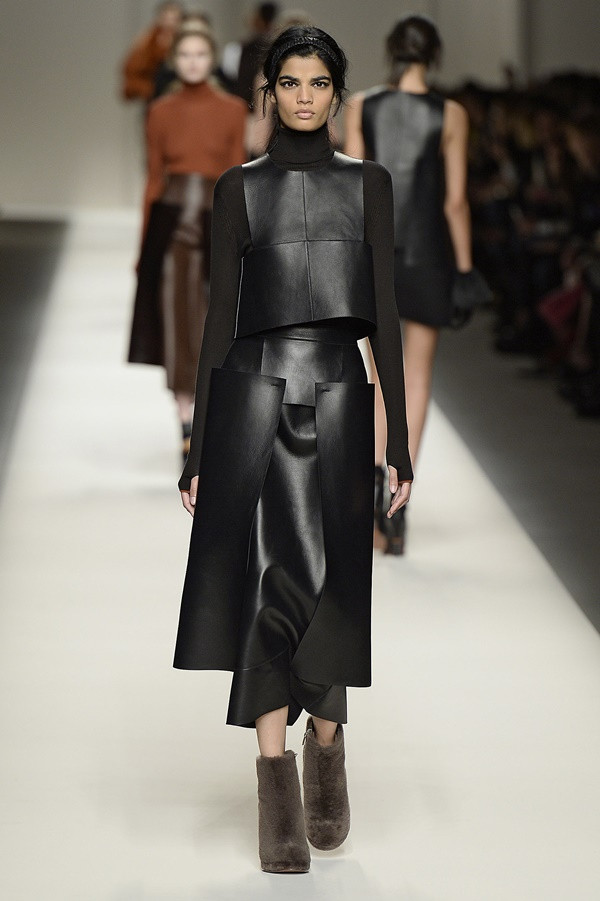 Những gương mặt hứa hẹn sẽ tỏa sáng trên sàn catwalk 2015 ảnh 15