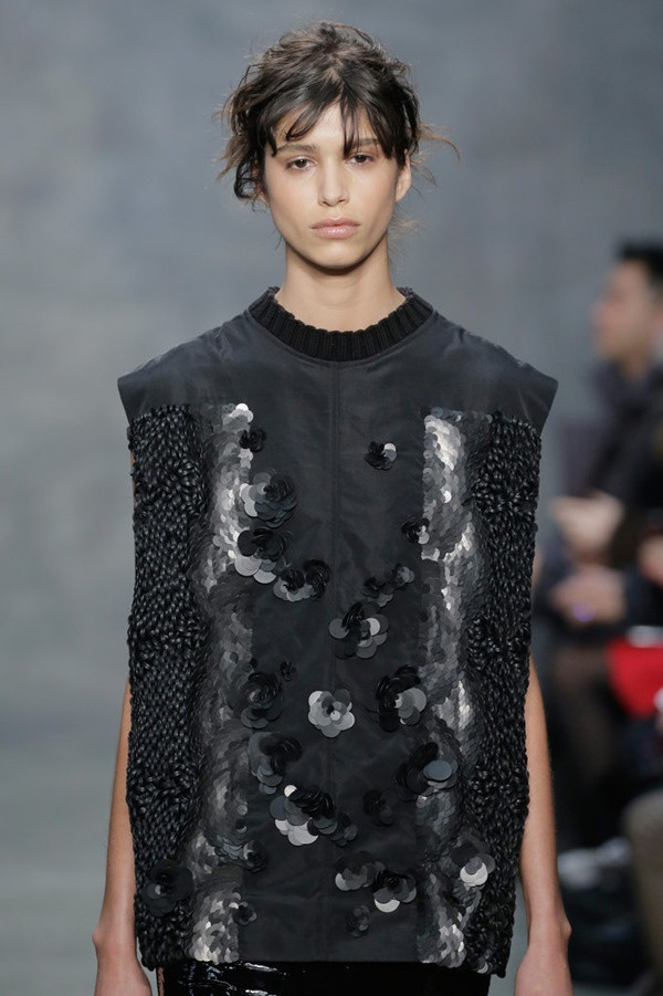 Những gương mặt hứa hẹn sẽ tỏa sáng trên sàn catwalk 2015 ảnh 10