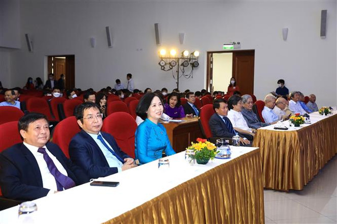 Các đại biểu tham dự buổi Lễ trao giải thưởng báo chí 2021 của Thông tấn xã Việt Nam, chiều 22/4/2022. (Ảnh: Hoàng Hiếu/TTXVN) Ấn tượng những câu chuyện đời, chuyện nghề của nhà báo Thông tấn ảnh 3