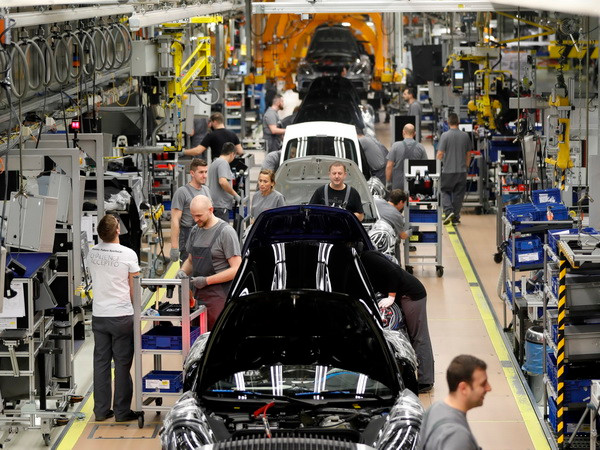 Ford có kế hoạch cắt giảm 10% lực lượng lao động toàn cầu ảnh 1