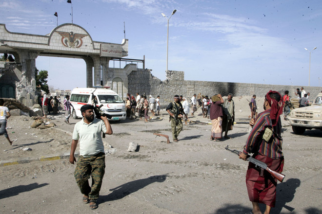 Chính quyền Yemen muốn các nước Vùng Vịnh can thiệp quân sự ảnh 1