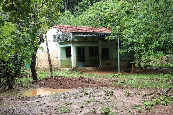 binh phuoc_suoi dak woa_ngap lut 2.jpg