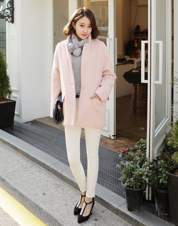 Áo khoác hồng "phủ sóng" từ sàn diễn thời trang tới mọi nẻo phố ảnh 15