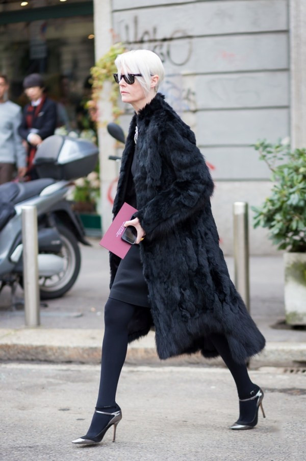 Điểm lại những phong cách đường phố sành điệu dịp đầu năm ảnh 4