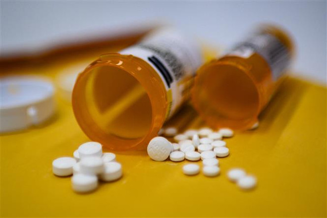 Một loại thuốc giảm đau nhóm opioid tại Washington, D.C. (Mỹ). (Ảnh: AFP/TTXVN) Mỹ phê duyệt thuốc xịt mũi giúp điều trị việc dùng opioid quá liều ảnh 1