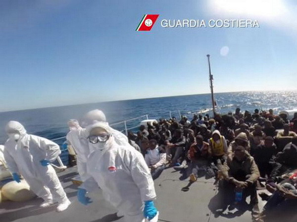 Tông thư ký Liên hợp quốc kêu gọi EU ưu tiên cứu người di cư trên biển ảnh 1