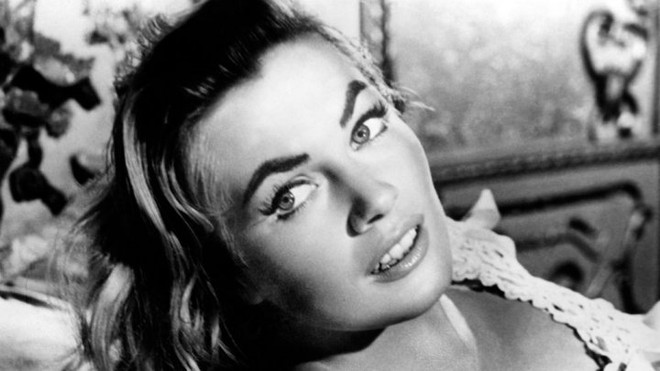 Anita Ekberg - Biểu tượng điện ảnh gợi cảm của "La Dolce Vita" ảnh 1