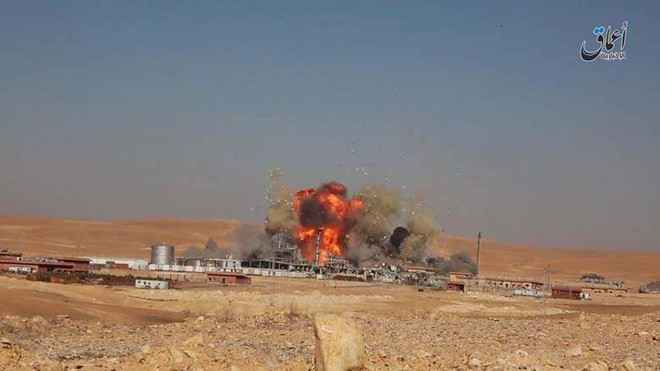 Quân IS phá hủy nhà máy khí tự nhiên quan trọng của Syria ảnh 1