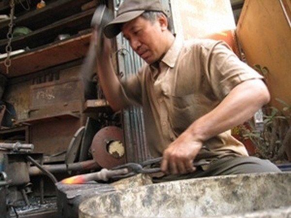 [Video] Cần biện pháp bảo tồn nghề rèn của người Mông ở Bắc Kạn ảnh 1