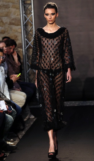 [Photo] Ấn tượng mẫu trang phục tại Tuần lễ Thời trang Thu-Đông ảnh 5