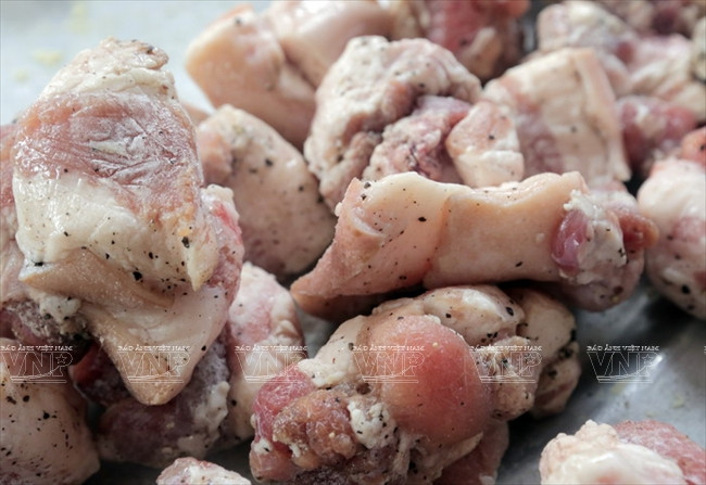 Tận hưởng vị Tết quanh năm ở làng gói bánh chưng Tranh Khúc ảnh 4