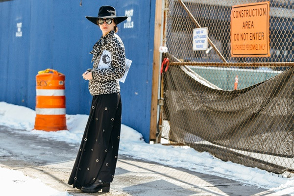 "Phục hưng" phong cách vintage trong thời trang Thu Đông ảnh 26