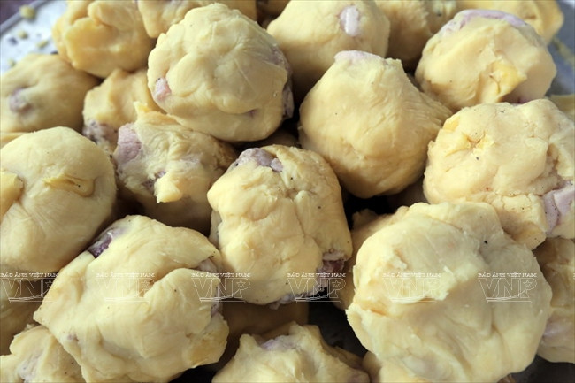 Tận hưởng vị Tết quanh năm ở làng gói bánh chưng Tranh Khúc ảnh 5