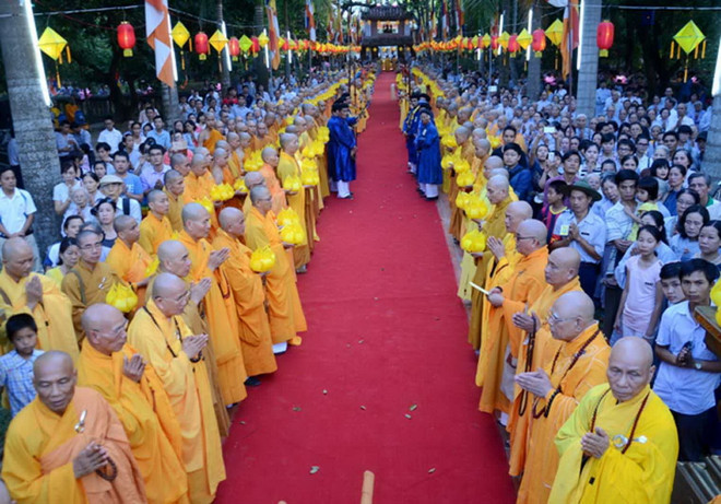 Trang trọng tổ chức Đại lễ kính mừng Phật đản Phật lịch 2559 ảnh 1
