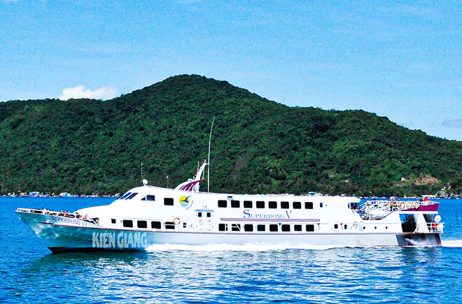Kiên Giang: Khai trương tuyến tàu khách biển từ Hà Tiên đến Nam Du ảnh 1