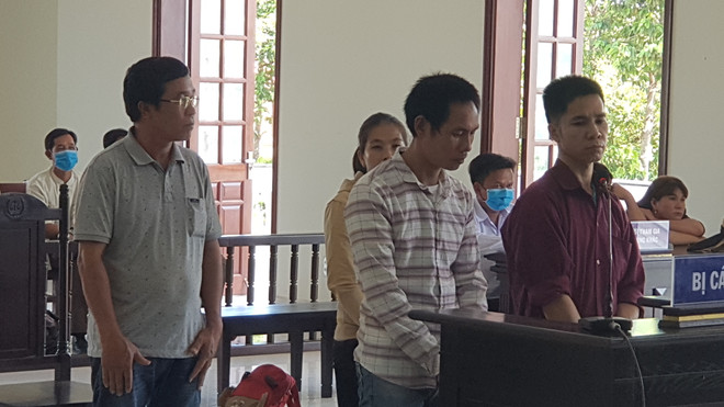 Cặp vợ chồng mua xe ôtô trả góp rồi làm giả giấy tờ đem đi bán ảnh 1