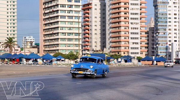 Lạc giữa thiên đường xe cổ ở thành phố kỳ quan của thế giới ảnh 1